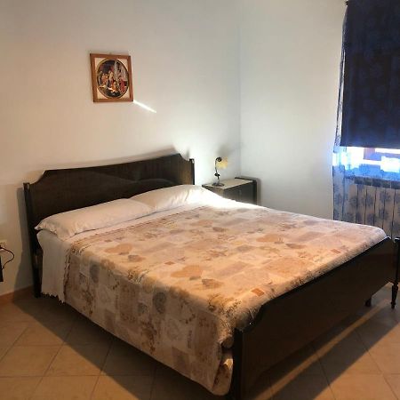 B&B Il Medioevo Pesche Екстериор снимка