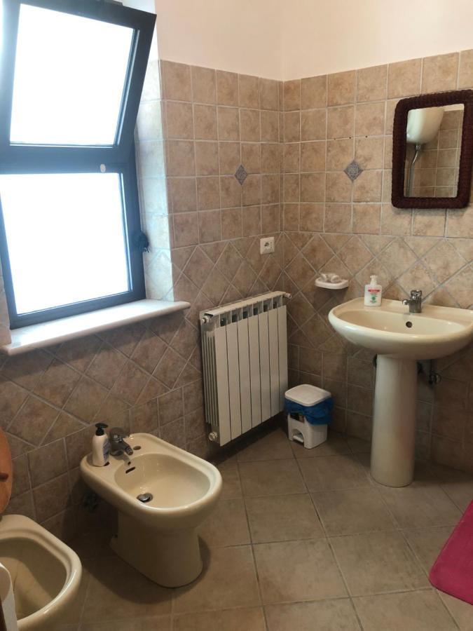 B&B Il Medioevo Pesche Екстериор снимка